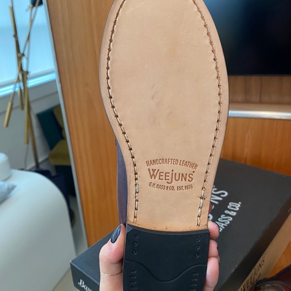 NWT Weejuns G.H Bass & Co brown leather shearling lined loafers. - Picture 5 of 6